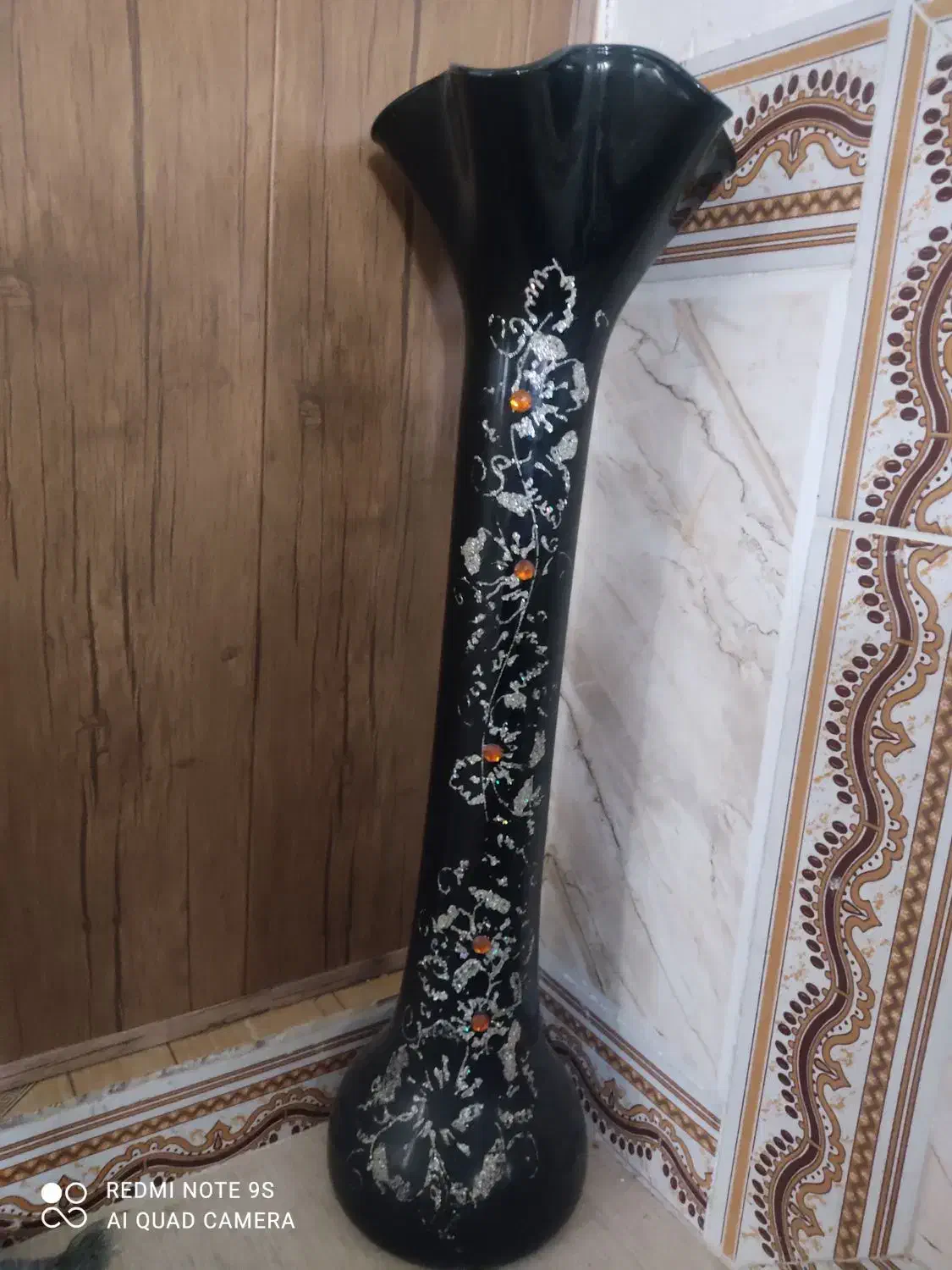 گلدان|گل و گیاه طبیعی|یاسوج, |دیوار