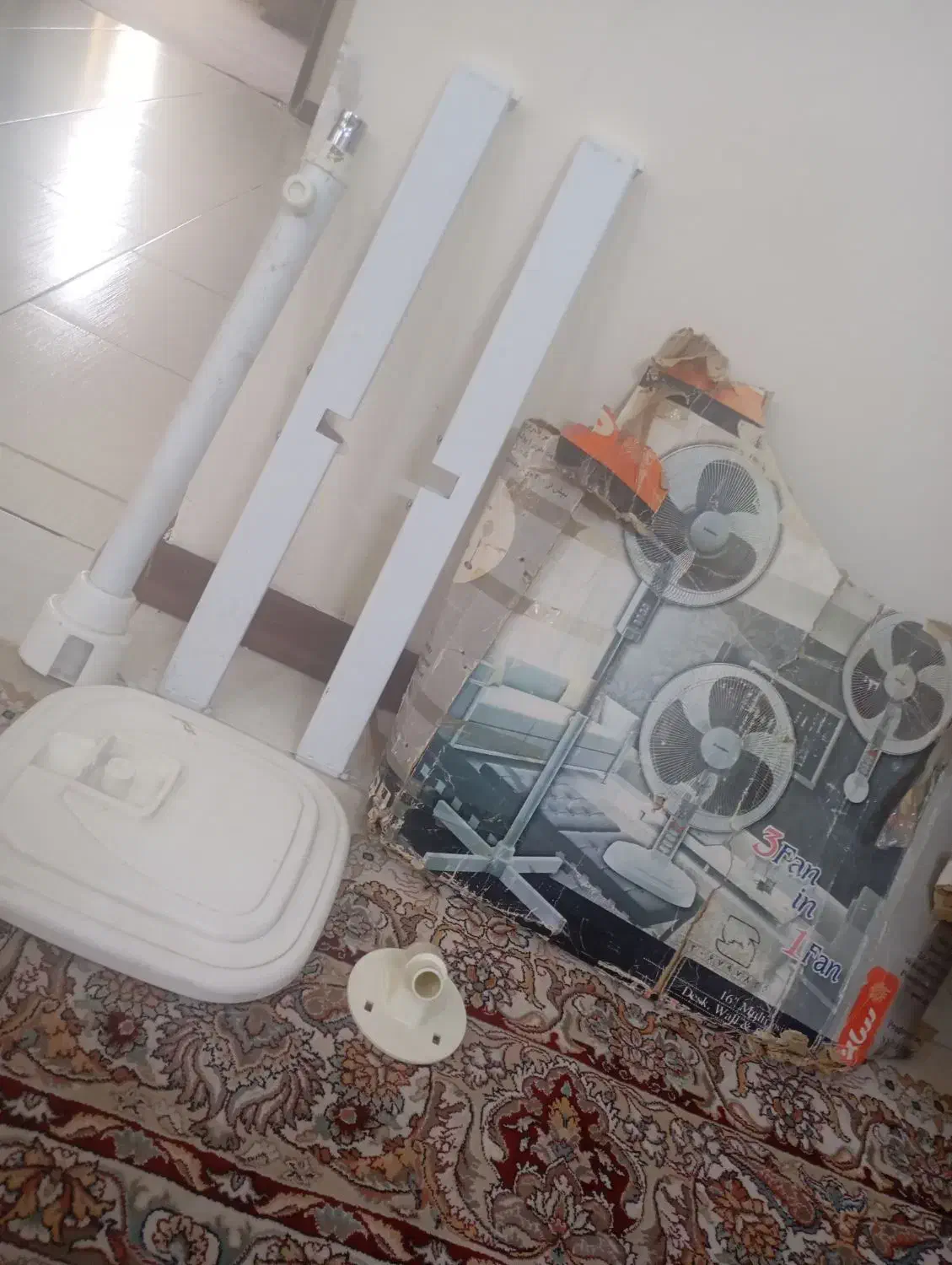 وسایل پنکه چرخشی|پنکه و تصفیهکنندهٔ هوا|گلبهار, شهر جدید گلبهار|دیوار