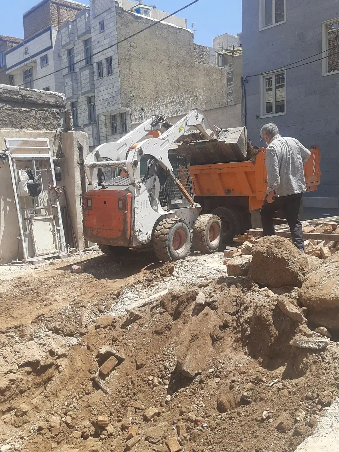 اجاره ی بابکت همراه با بارگیری|خدمات حمل و نقل|تهران, آذری|دیوار
