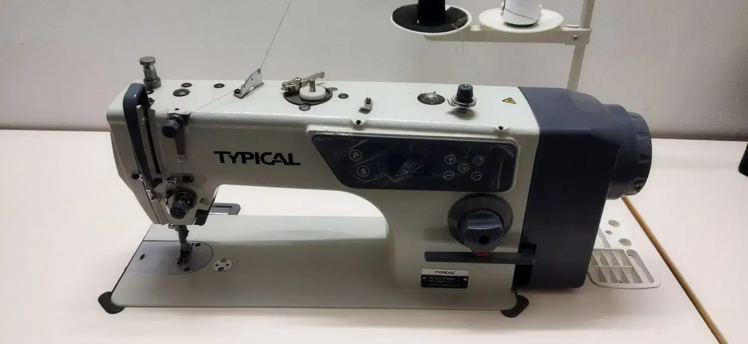 چرخ راسته دوز و سردوز پنج نخ|چرخ خیاطی و ریسندگی|گلبهار, شهر جدید گلبهار|دیوار