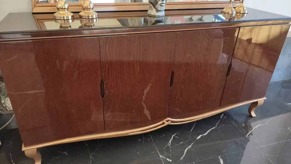 کنسول وآینه کلاسیک تمیز و شیک|بوفه، ویترین، کنسول|رشت, کاکتوس|دیوار