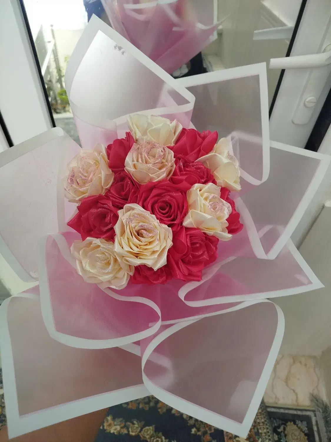 سفارش دسته گل و جعبه گل روبانی|گل مصنوعی|سنندج, |دیوار