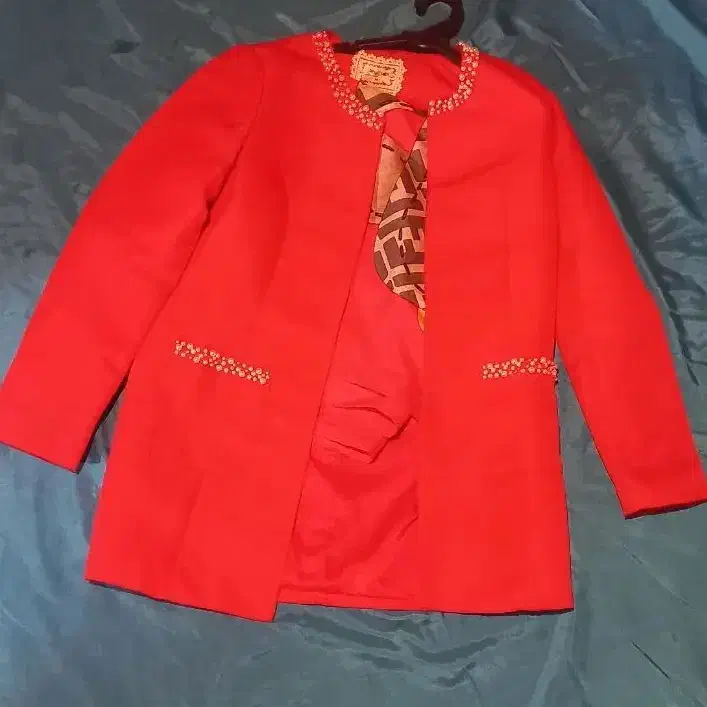 لباس یلدایی شیک و تمیز|لباس|جلین, |دیوار