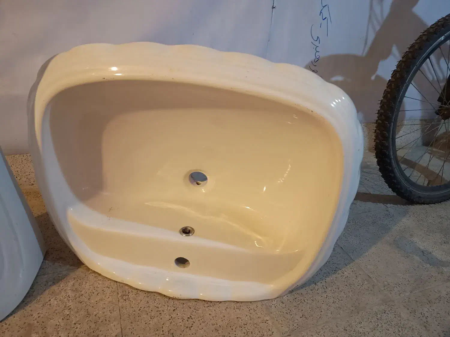 ساختمانی|لوازم سرویس بهداشتی|ارومیه, |دیوار