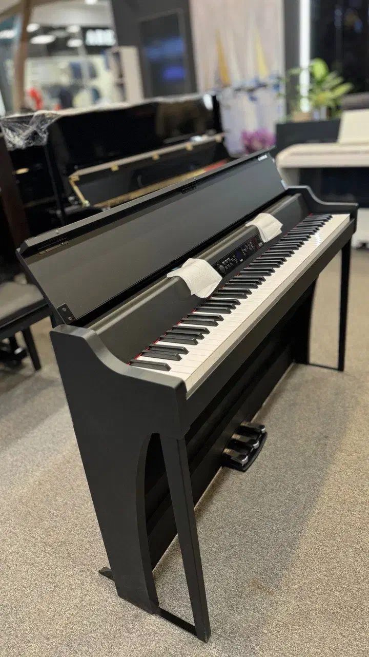 پیانو دیجیتال KORG|پیانو، کیبورد، آکاردئون|اصفهان, راه آهن|دیوار