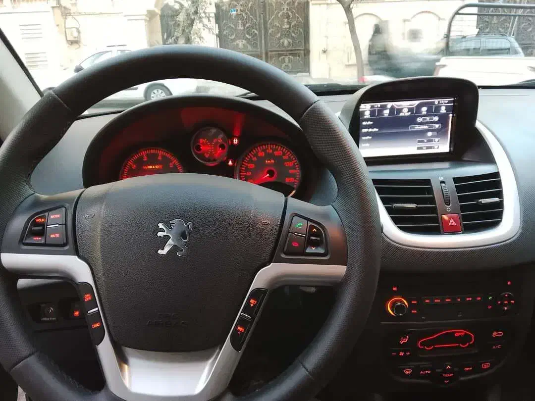 پژو۲۰۷مشکی|خودرو سواری و وانت|تهران, فدک|دیوار