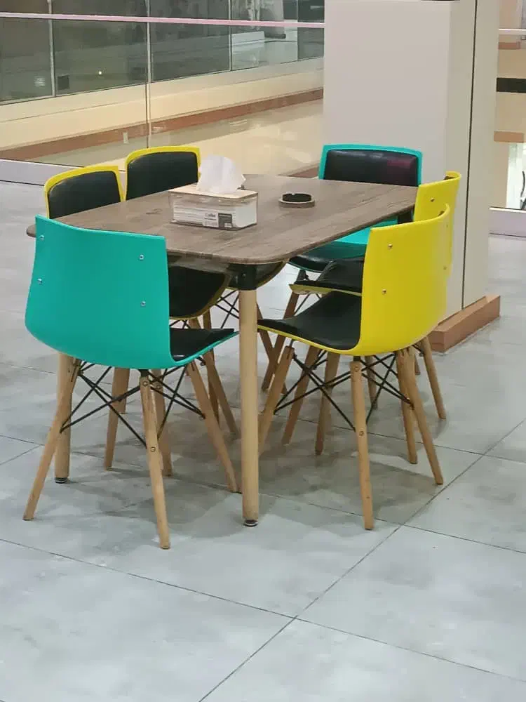 صندلی فوت|کافیشاپ و رستوران|شاهینشهر, فردوسی|دیوار