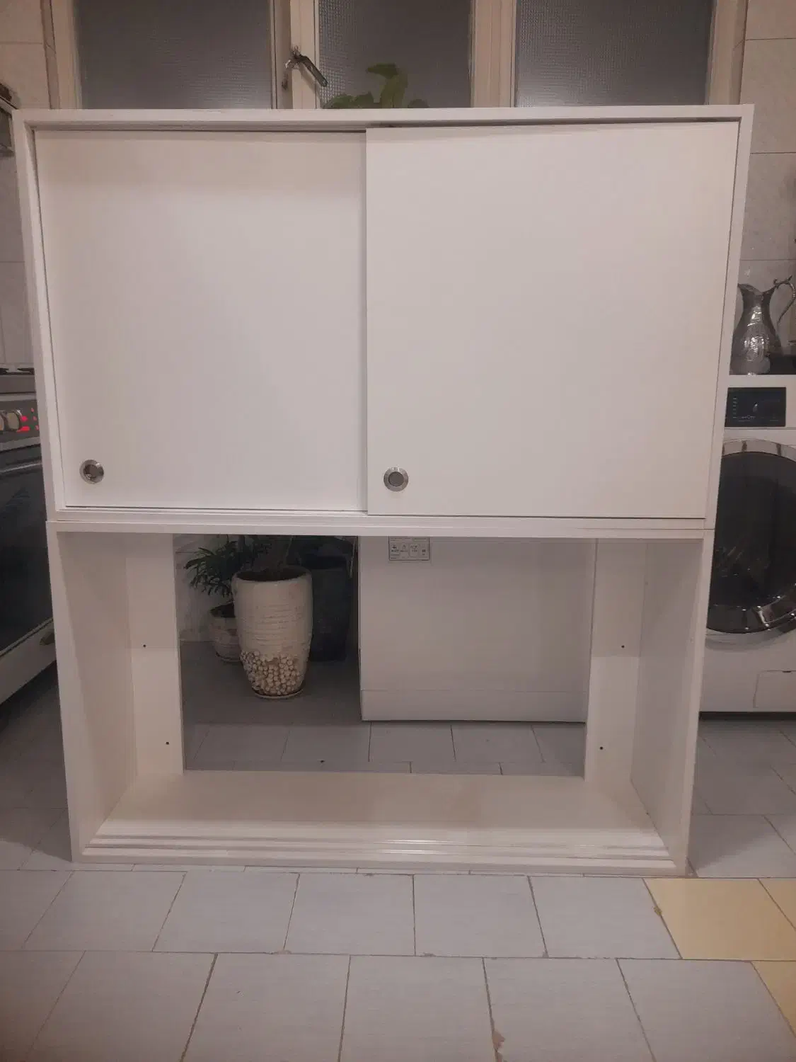 دوعددکابینت درب کشویی طول ۱۱۰ cmو عمق ۳۱ cm|کتابخانه، شلف، قفسههای دیواری|تهران, قیام|دیوار