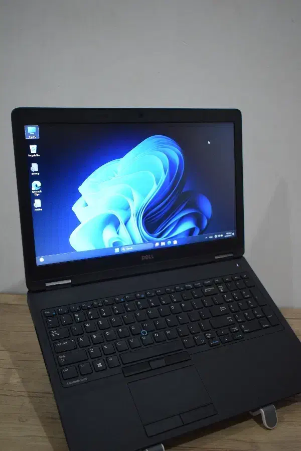 لپتاپ dell 5570 i5|رایانه همراه|بهبهان, |دیوار