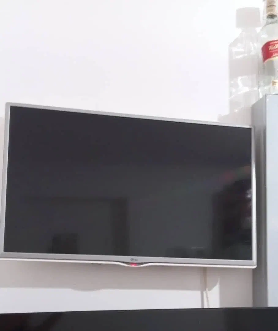 ال جی 32اینچ|تلویزیون و پروژکتور|برازجان, |دیوار