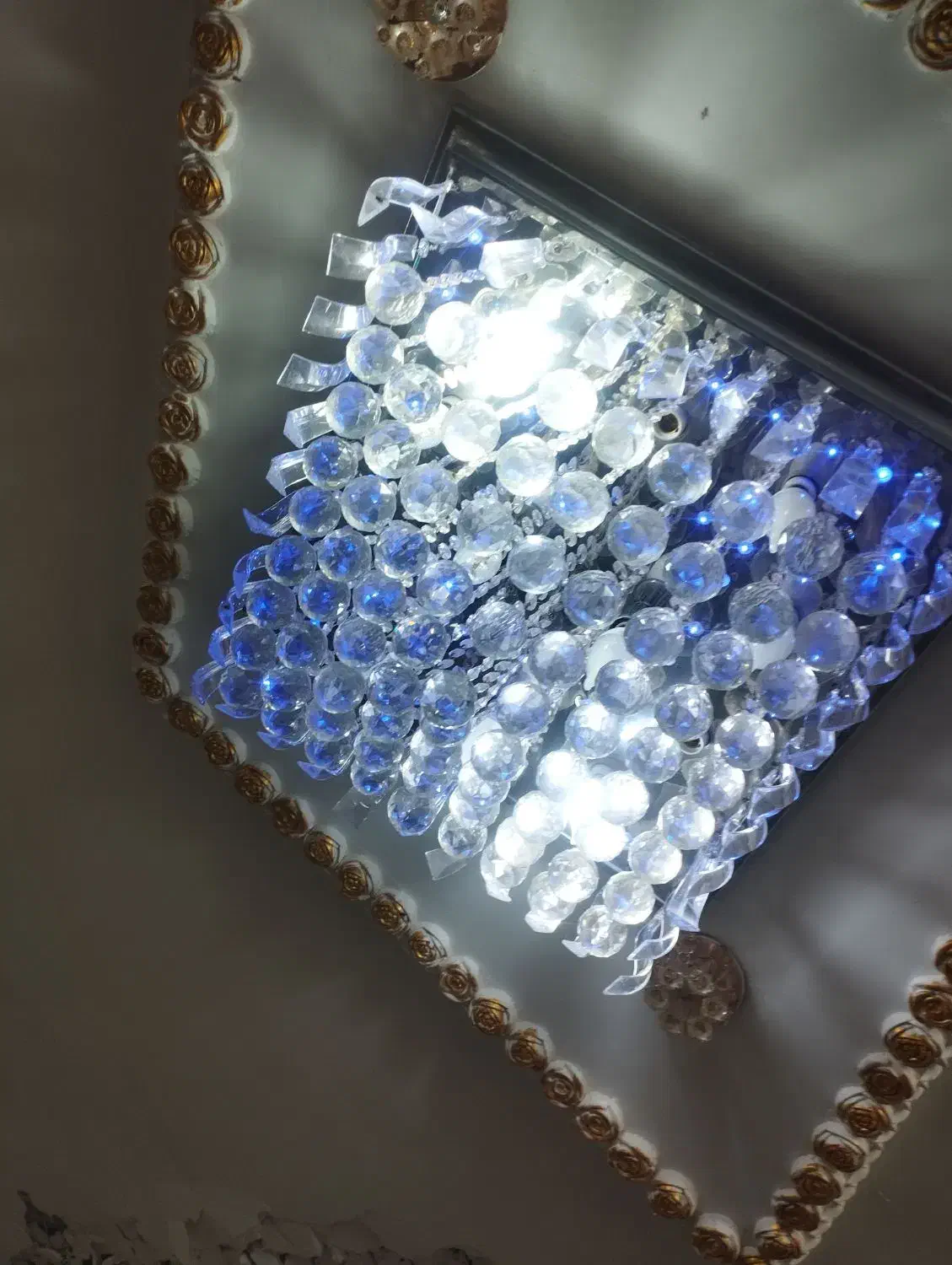 لوستر تمام کریستال الی دی دار|لوستر و چراغ آویز|اردبیل, |دیوار