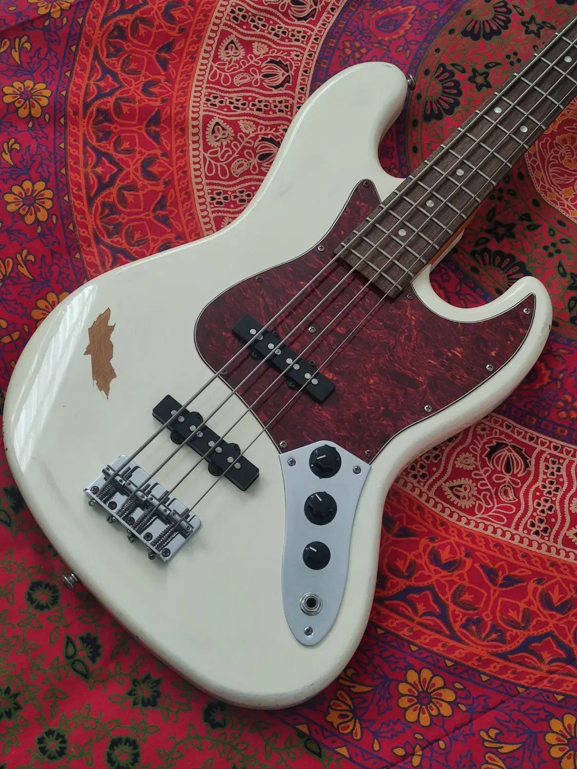 گیتار جز بیس Legend|گیتار، بیس، امپلیفایر|اصفهان, جلفا|دیوار