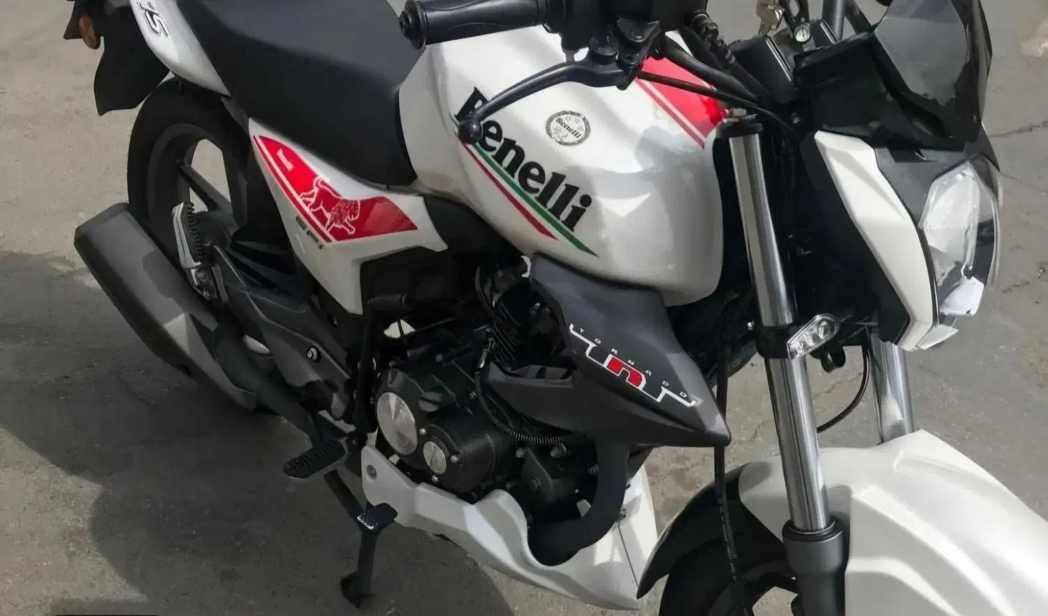 بنلی ۱۵۰ مدل ۱۴۰۱، سفید، کارکرد صفر کیلومتر|موتورسیکلت|شیراز, طلاب|دیوار