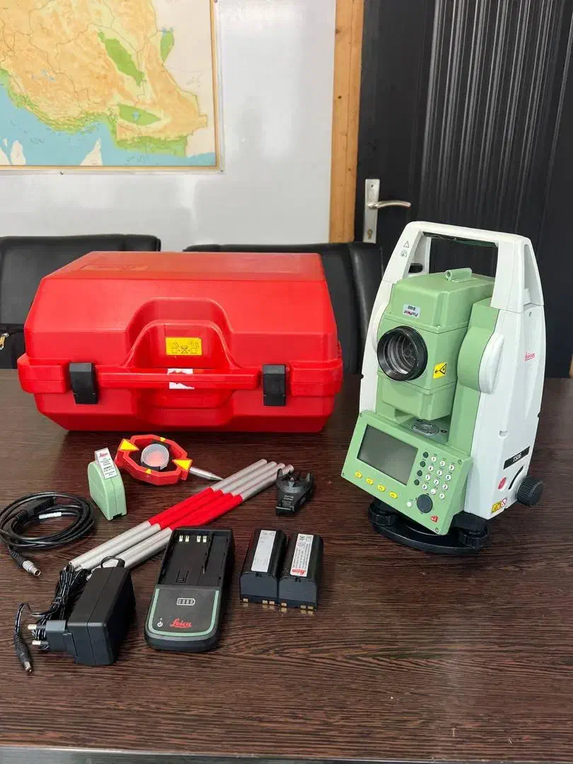 دوربین لایکا ۰۶ با دقت ۲ ثانیه اوجینال|ابزارآلات|چالوس, |دیوار