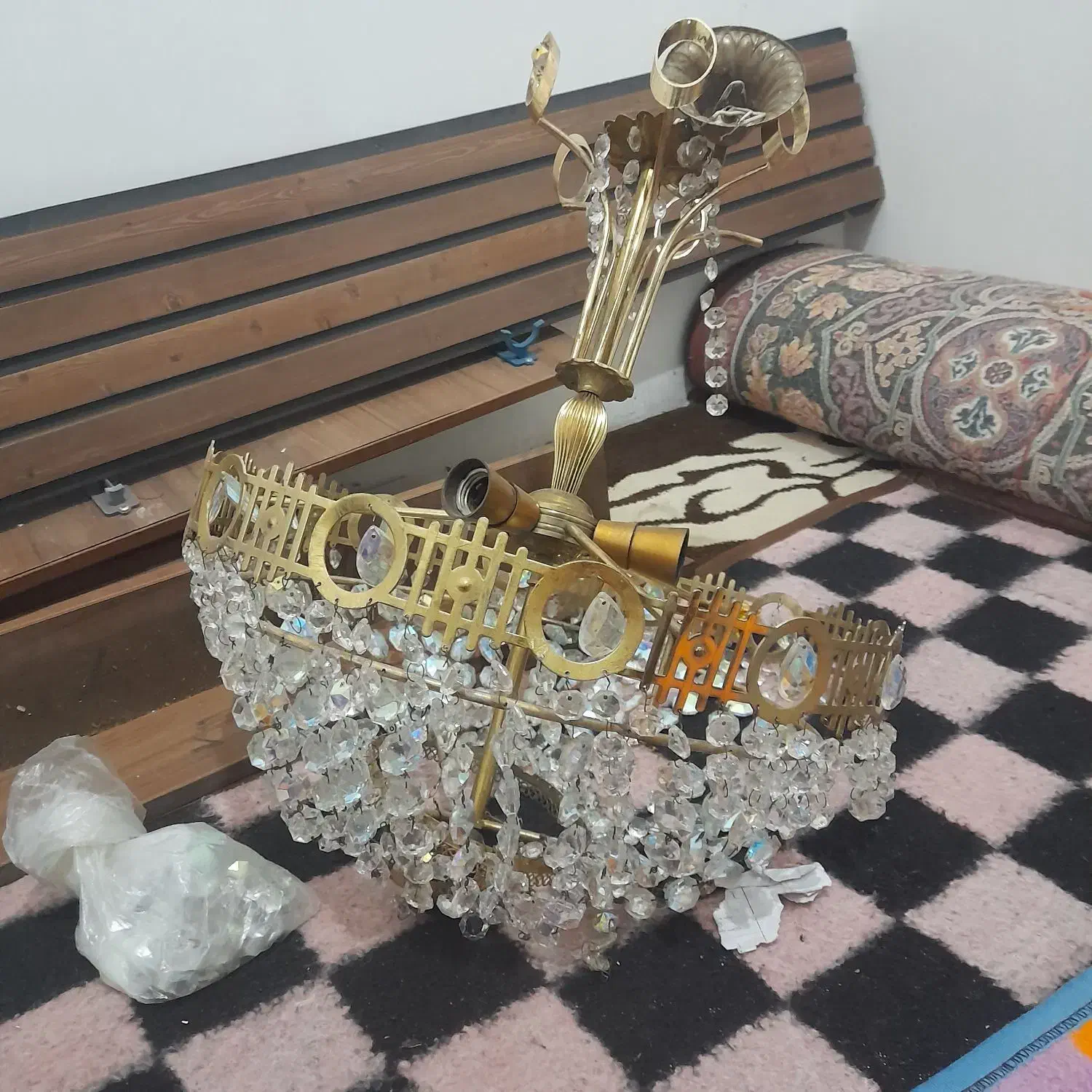 لوستربرزرگ برنز|لوستر و چراغ آویز|خرمآباد, |دیوار