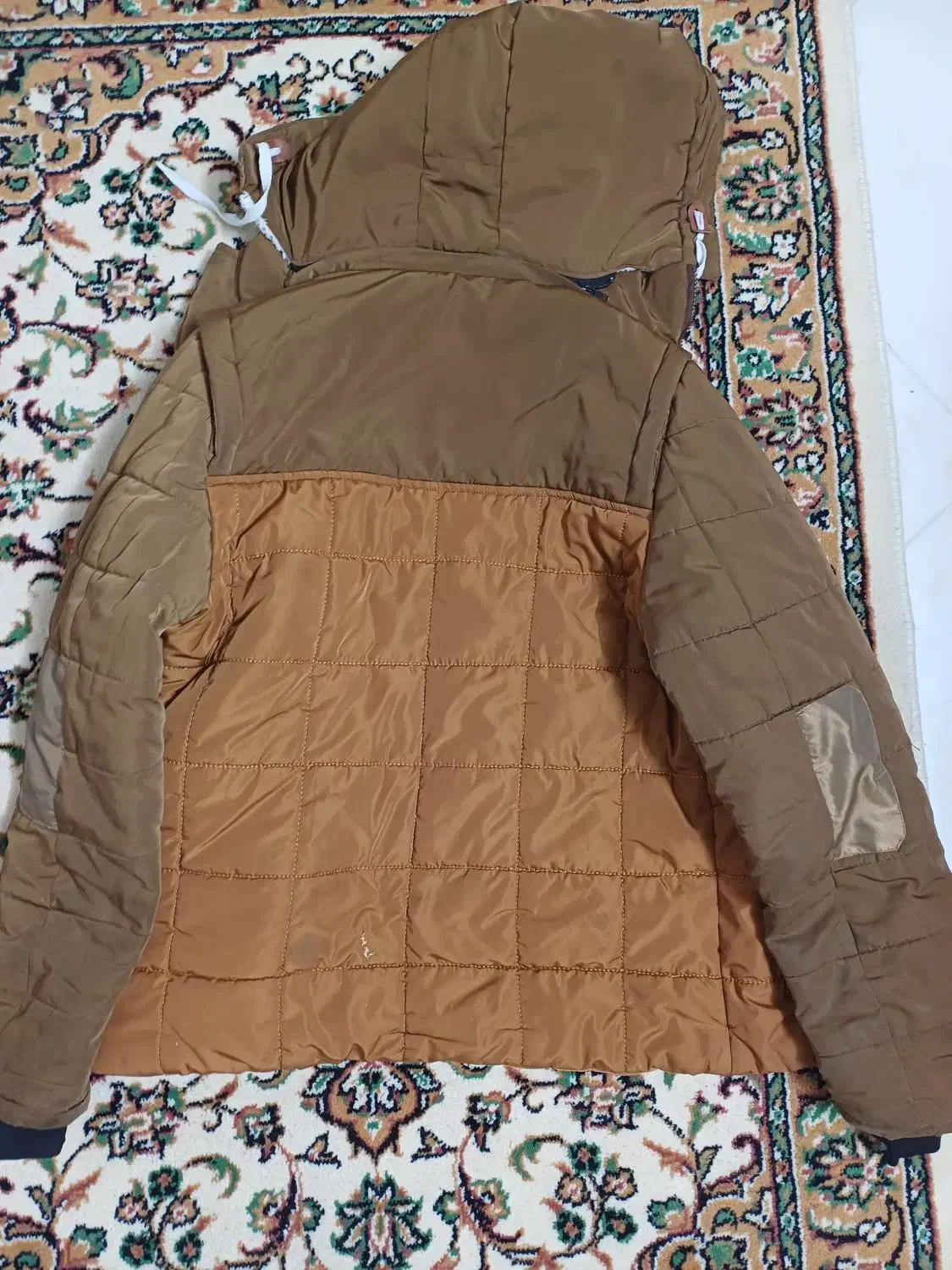 کاپشن پسرانه|لباس|مشهد, کوشش|دیوار