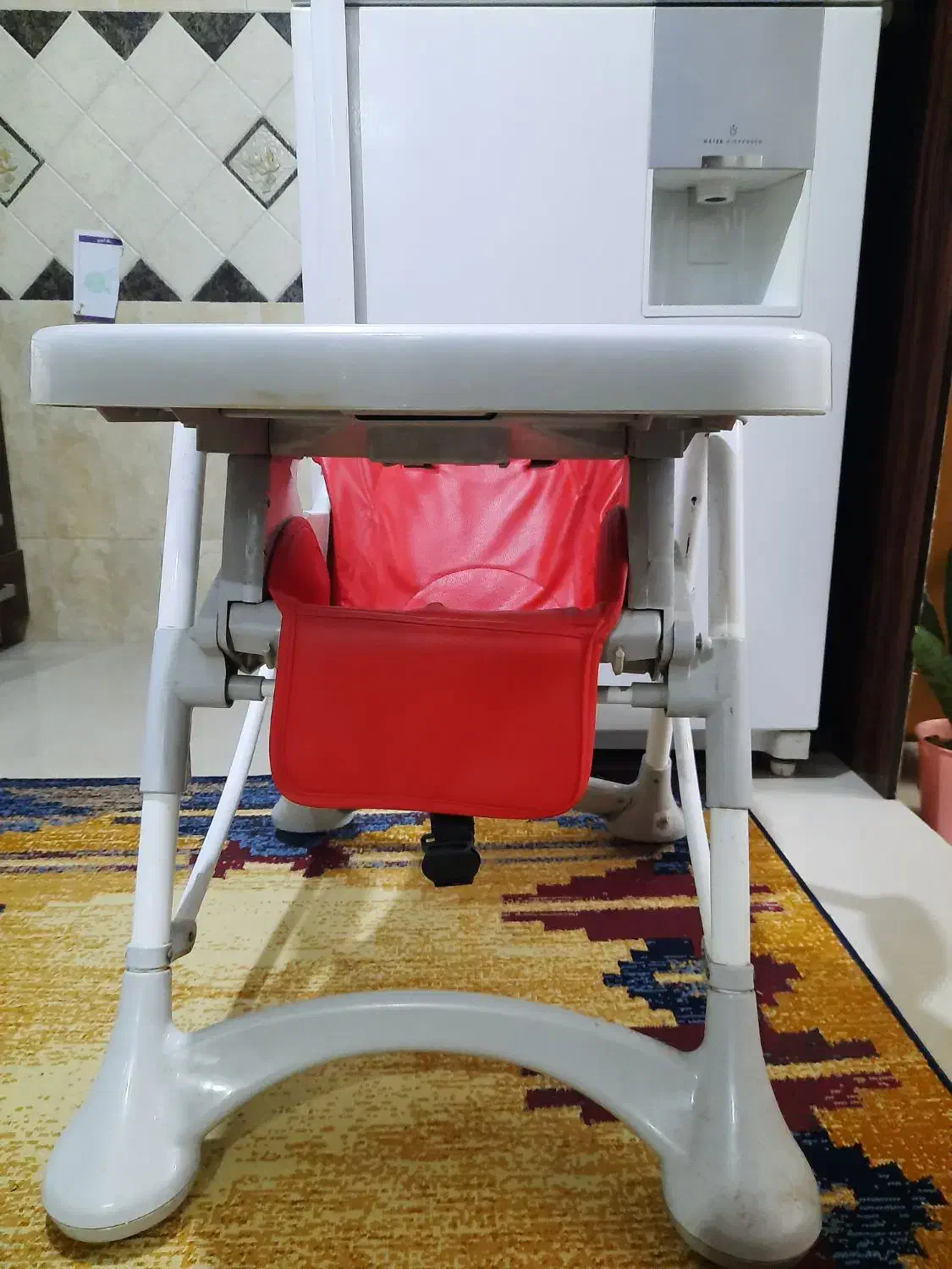 صندلی غذای کودک زویه|تخت و صندلی بچه|ساری, |دیوار