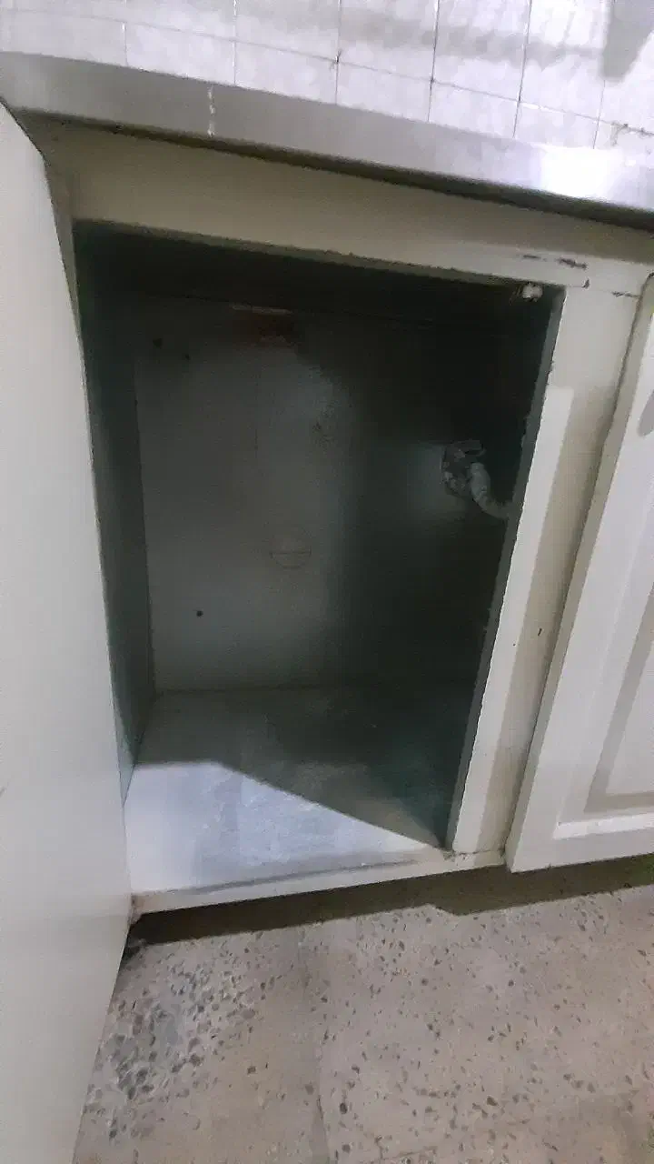 آب چکان|آبچکان و نظمدهنده ظروف|اسلامشهر, شهرک قائمیه|دیوار