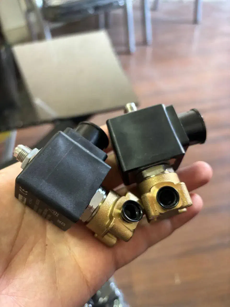 قطعات و تجهیزات اسپرسوساز صنعتی و آسیاب قهوه|کافی‌شاپ و رستوران|تهران, حشمتیه|دیوار