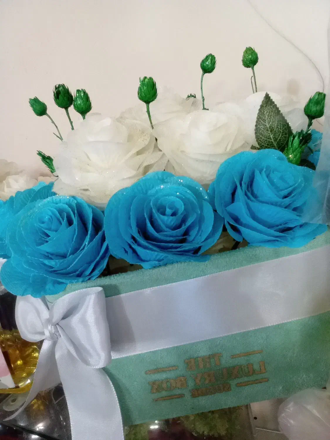 باکس گل|گل مصنوعی|مرند, |دیوار