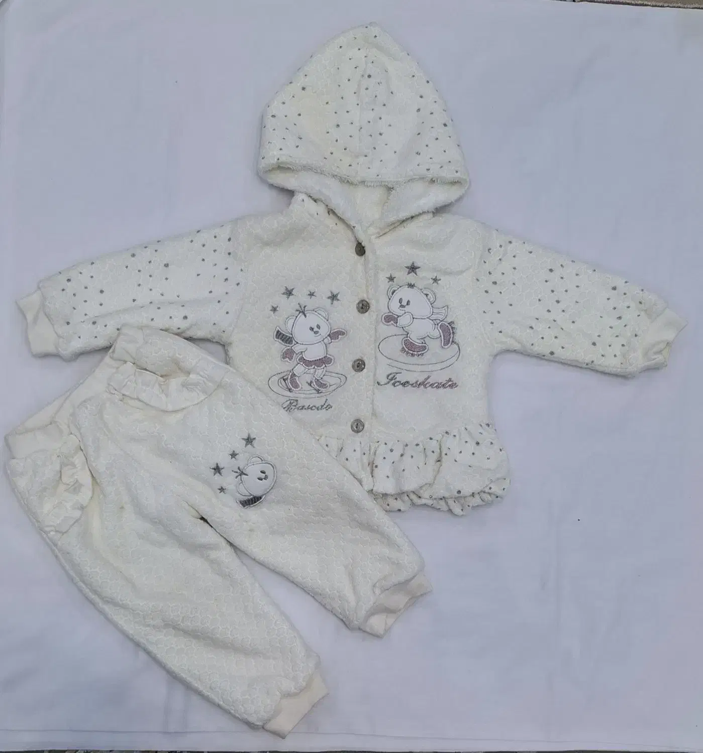 لباس و شلوار نوزادی|کفش و لباس بچه|لنجان, |دیوار