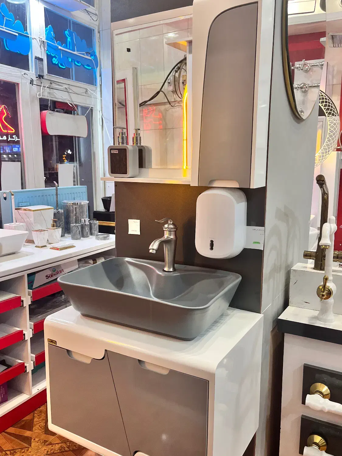 نمایندگی پخش کابین روشویی الماس|لوازم سرویس بهداشتی|ارومیه, |دیوار