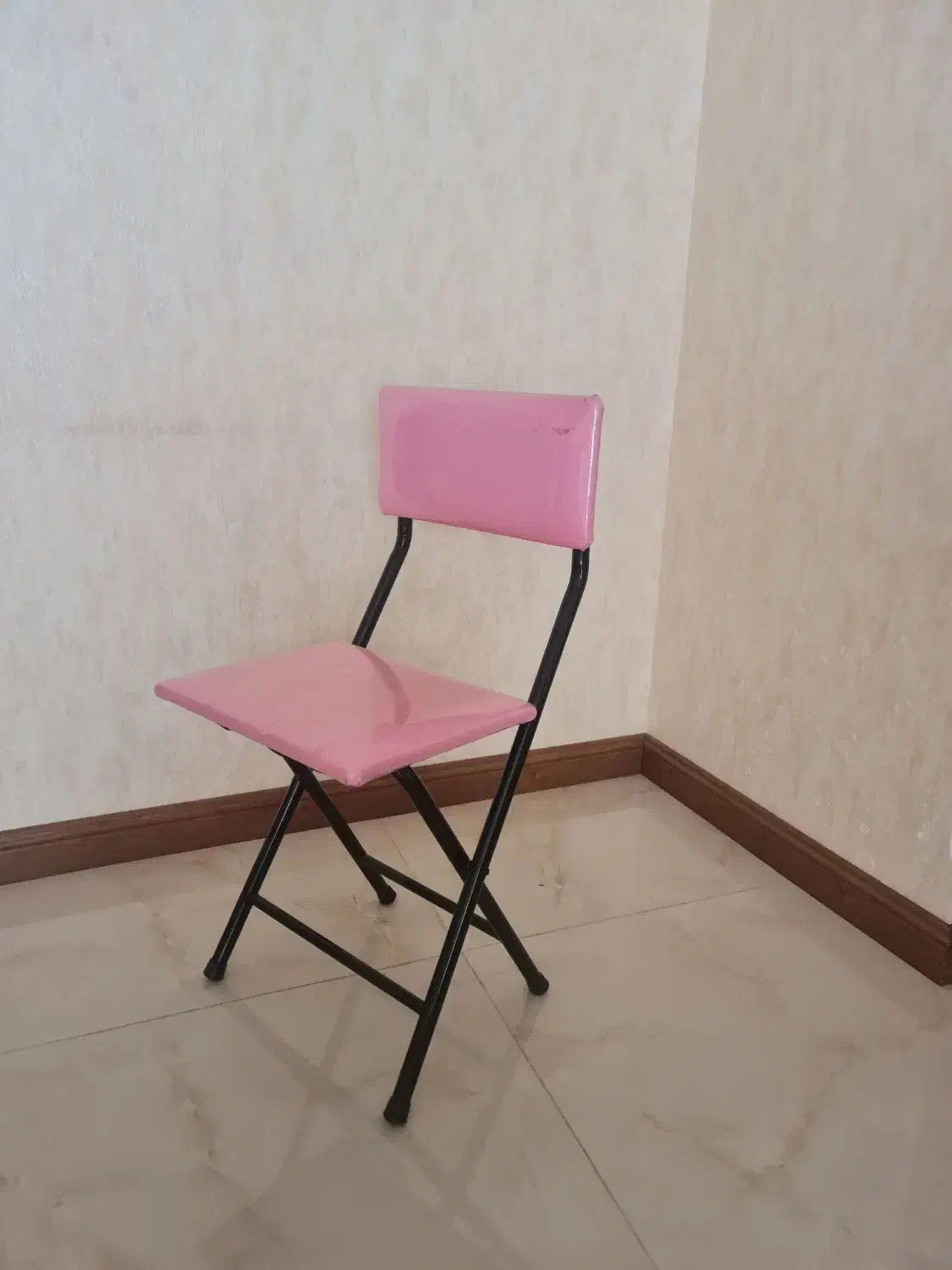 صندلی تاشو|صندلی و نیمکت|شاهرود, |دیوار