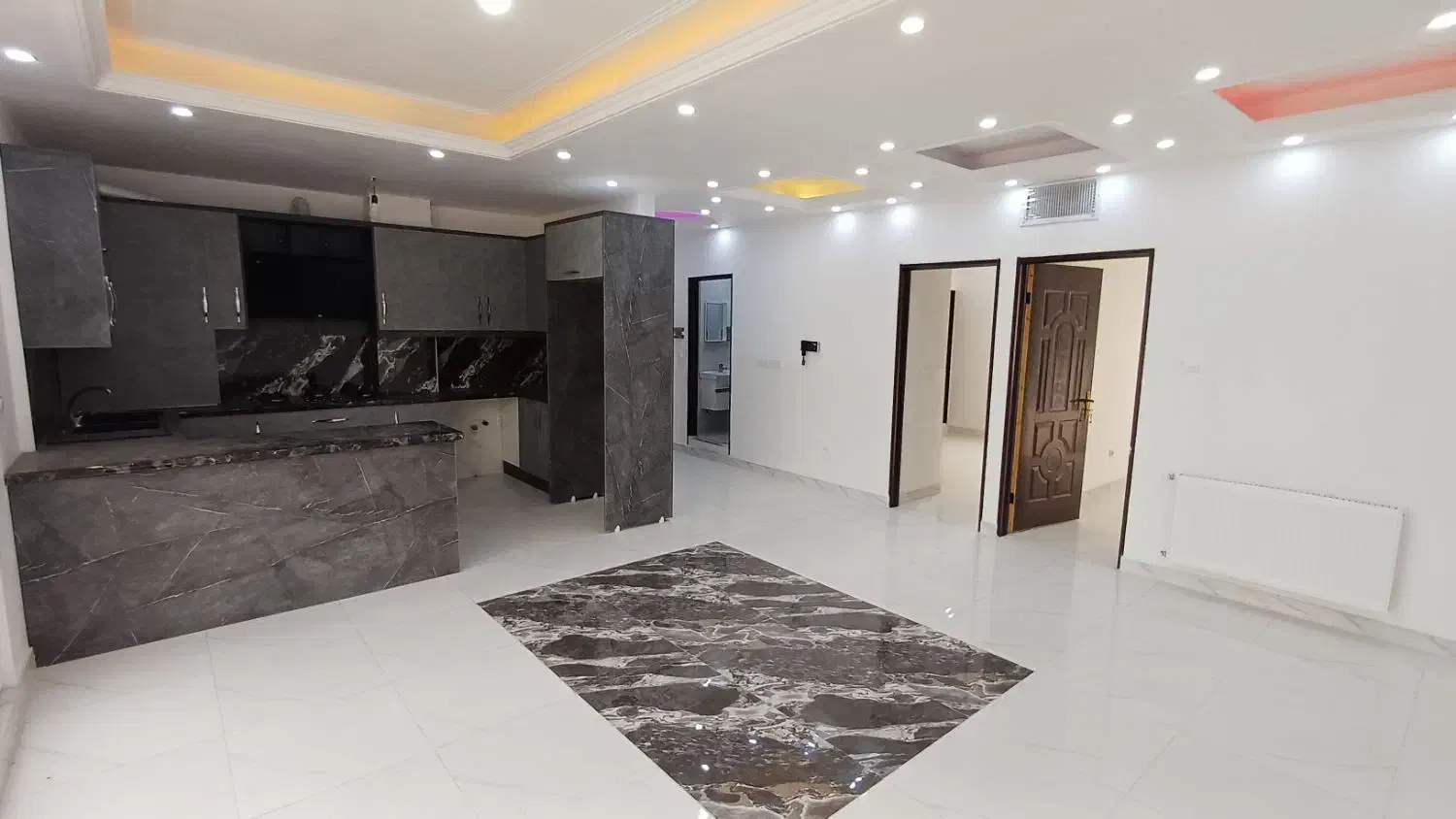 ۹۳ متری حیاط دار بلوار کشاورز|فروش آپارتمان|صفادشت, |دیوار