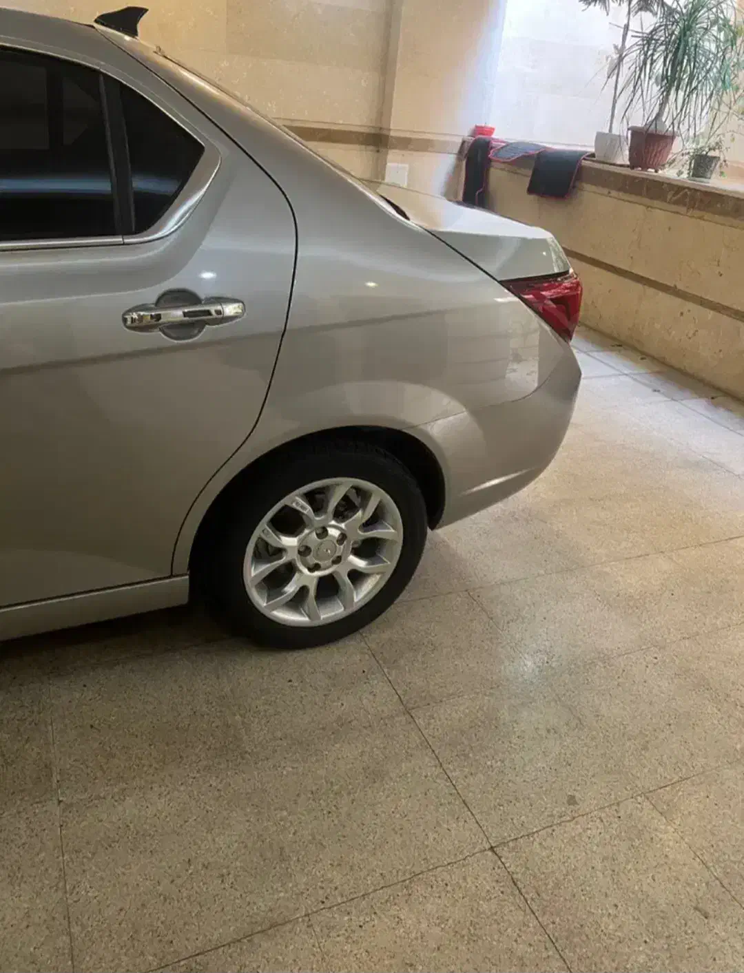 دنا پلاس اتوماتیک آپشنال ۱۴۰۴|خودرو سواری و وانت|کاشان, زیتون|دیوار