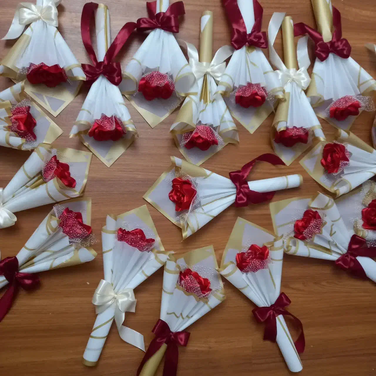 تک شاخه|گل مصنوعی|میانه, |دیوار