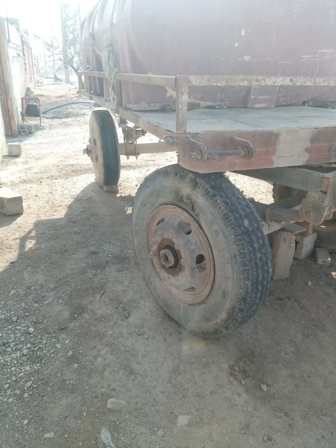 تریلر با تانکر اب ۶۰۰۰لیتری سالم|ماشینآلات صنعتی|لیلان, |دیوار