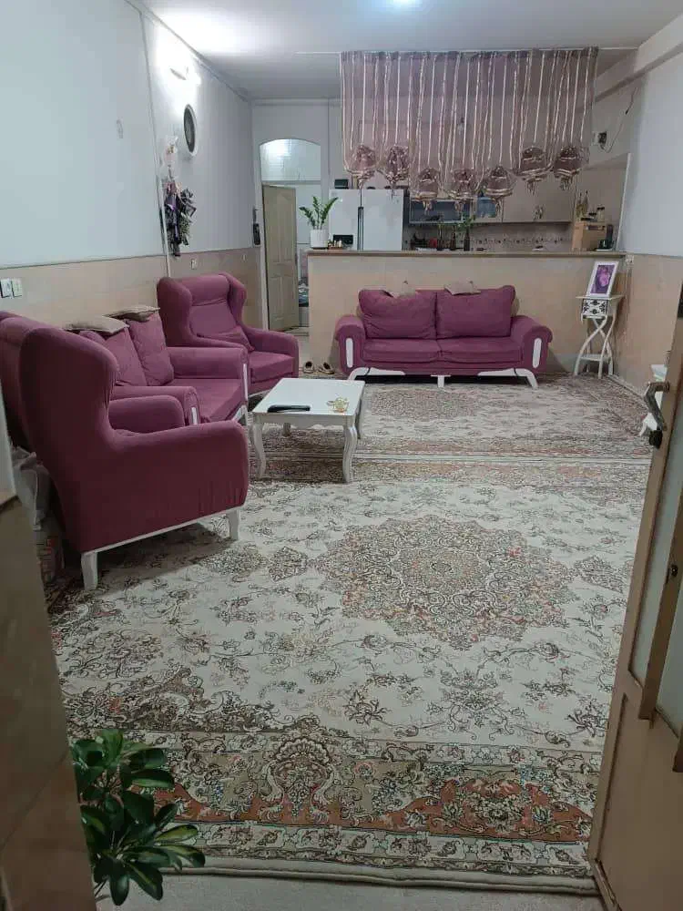 خانه دو طبقه|فروش خانه و ویلا|قم, زند آباد|دیوار