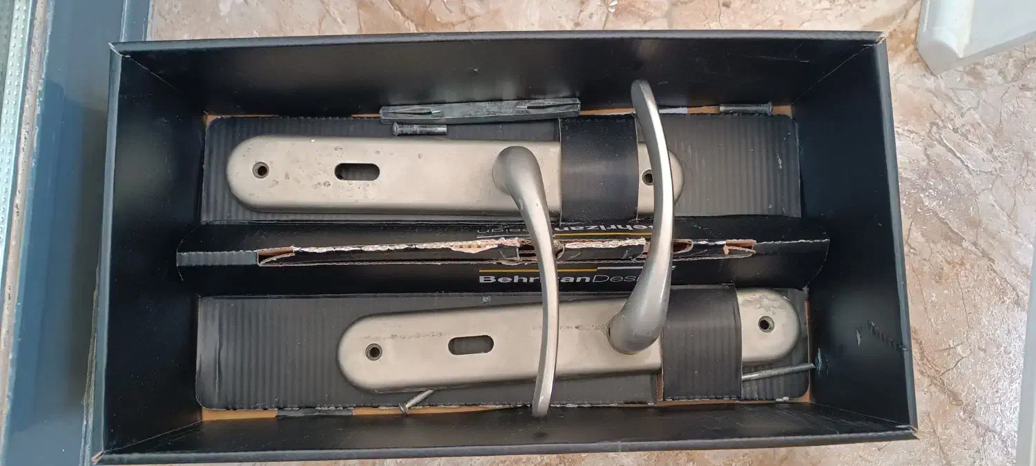 دستگیره|مصالح و تجهیزات ساختمان|قم, بنیاد|دیوار