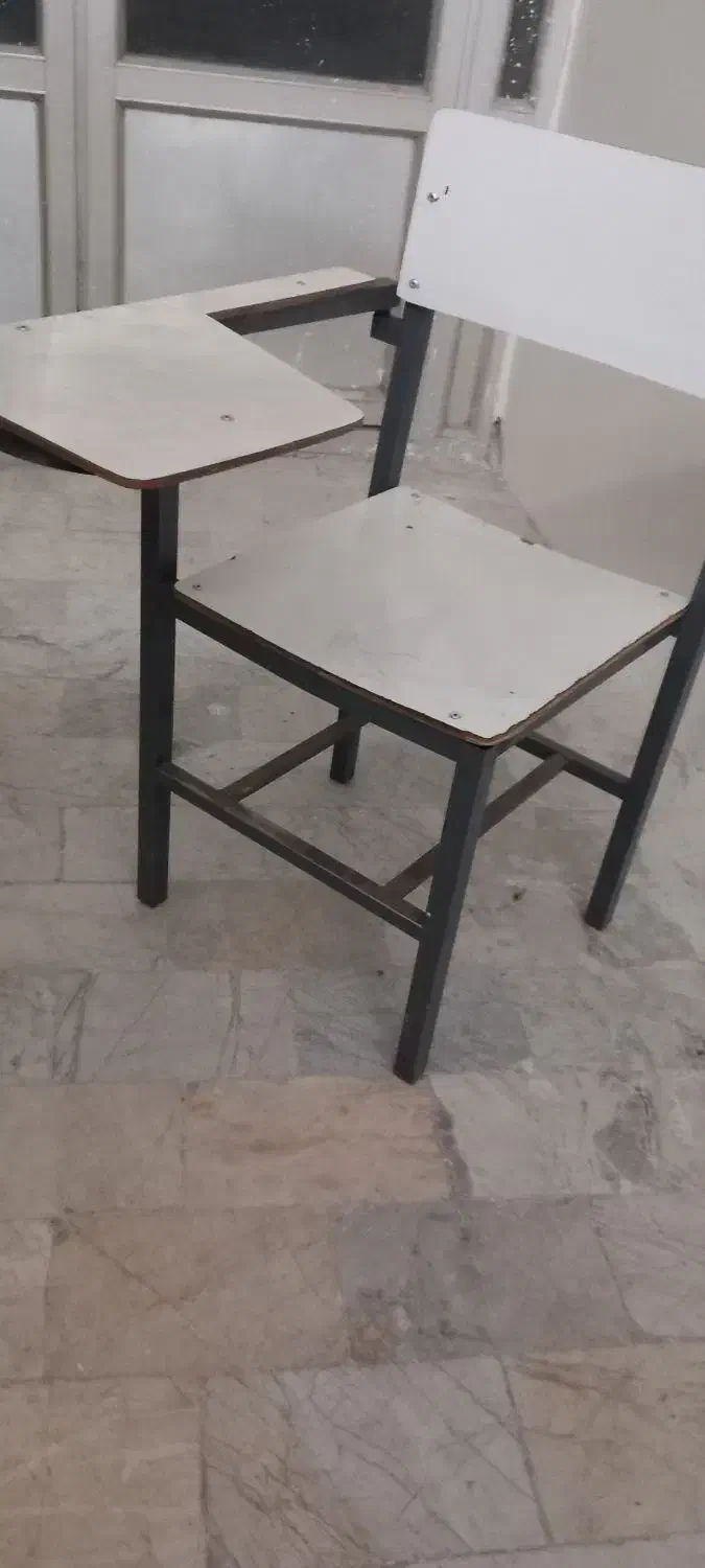 صندلی مدرسه|صندلی و نیمکت|اردبیل, |دیوار