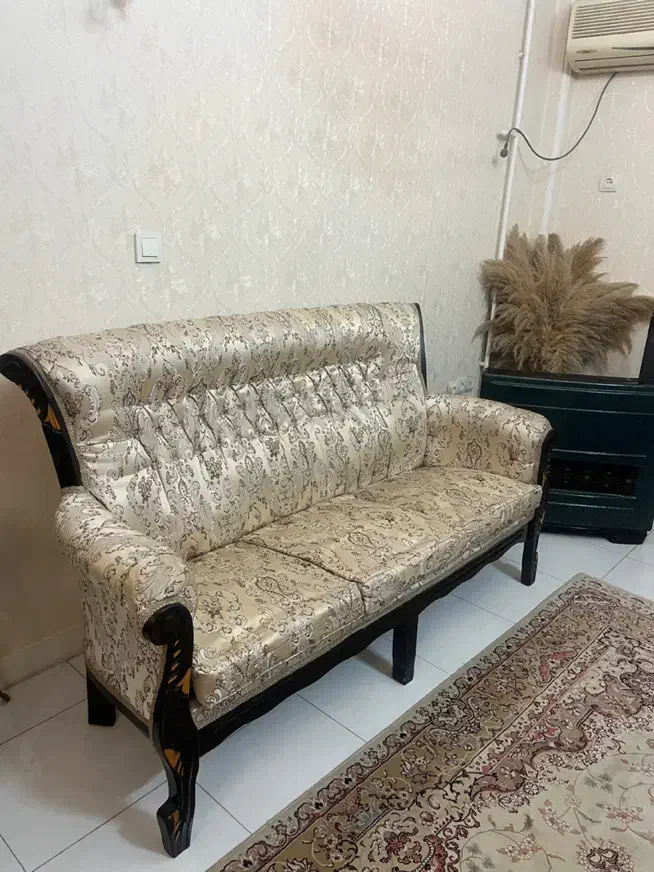 مبل ۷ نفره همراه روکش پارچه مبلی|مبلمان خانگی و میز عسلی|رشت, بلوار گیلان|دیوار