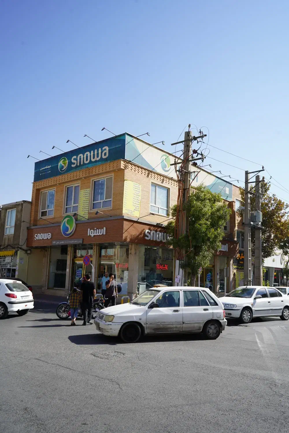 تلویزیون ۶۵ اینچ اسنوا(جشنواره هدیه+چکی بدون سود)|تلویزیون و پروژکتور|اراک, |دیوار