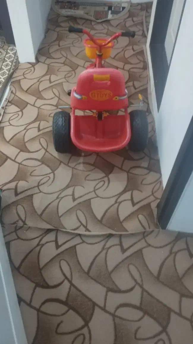 سه چرخه همه چی داره دسته هم داره توعکس هم مشخصه|دوچرخه، اسکیت، اسکوتر|زنجان, |دیوار