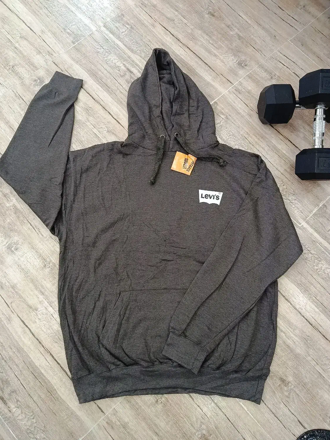 هودی و‌کاپشن استوک اروپایی|لباس|کاشان, باغ ماجد|دیوار