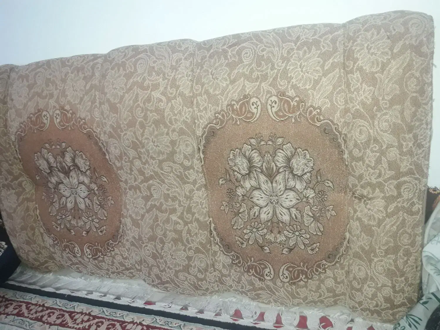 پشتی|پشتی|اهواز, کوی فرهنگیان ۱|دیوار