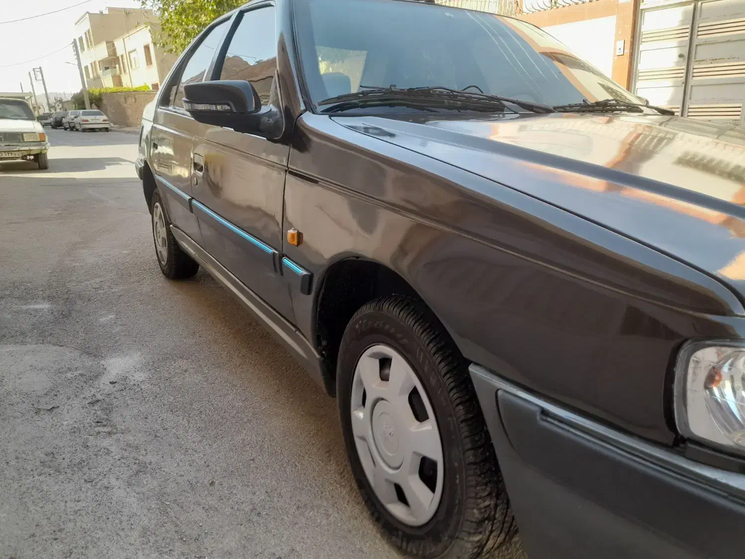 پژو پارس مدل ۹۰|خودرو سواری و وانت|شاهین‌شهر, نظامی|دیوار