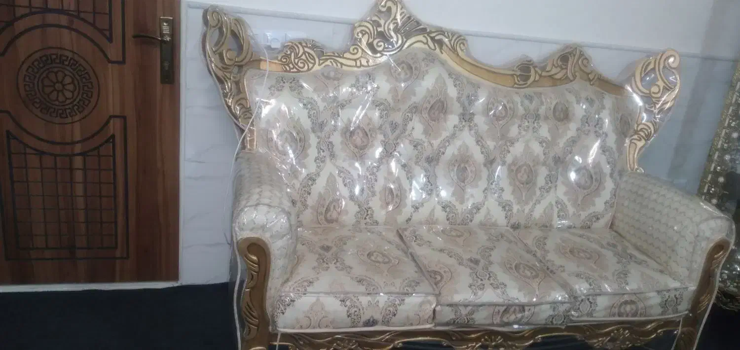 مبل ۷ نفره|مبلمان خانگی و میز عسلی|قم, ولیعصر|دیوار