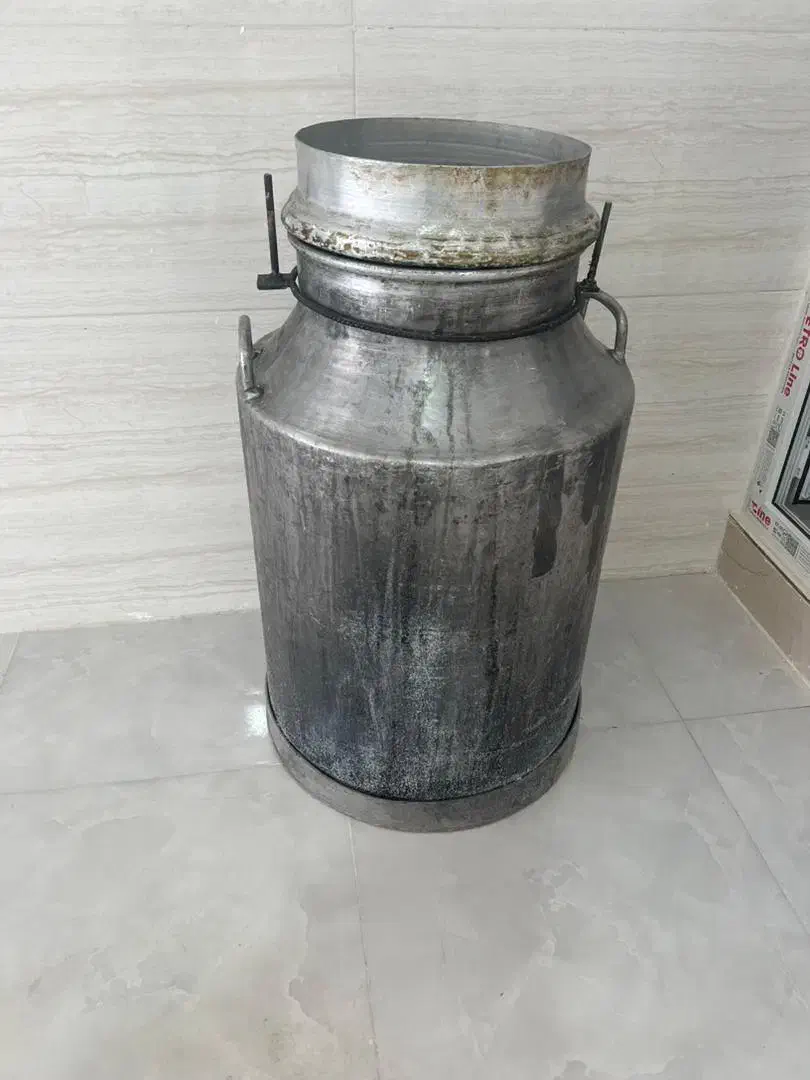 گلابگیر ی دبه شیر|ظروف نگهدارنده، پلاستیکی، یکبارمصرف|آزادشهر, |دیوار