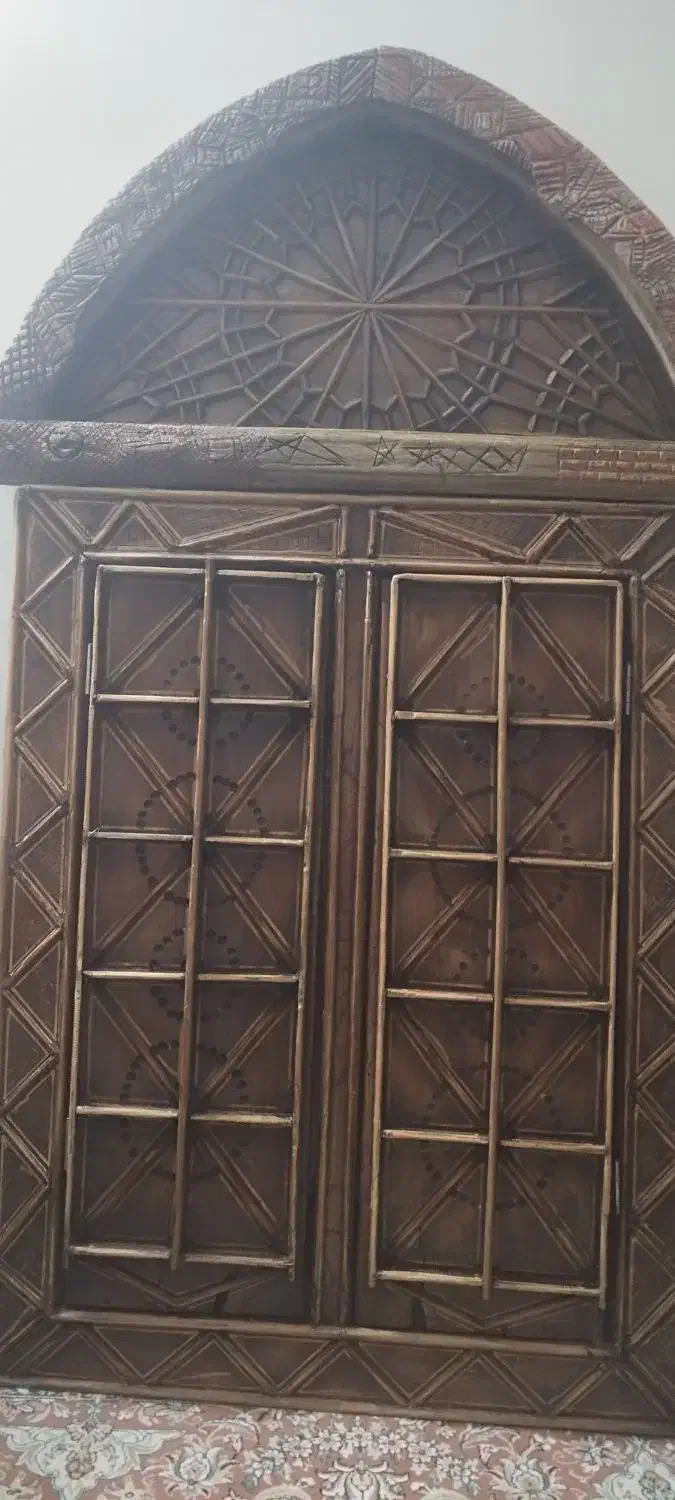 پنجره آنتیک|کلکسیون اشیاء عتیقه|بابل, |دیوار