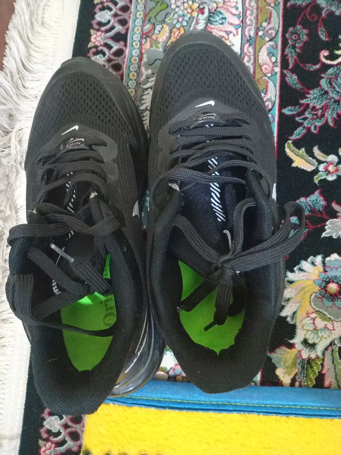 کفش|کیف، کفش، کمربند|اهواز, سپیدار|دیوار