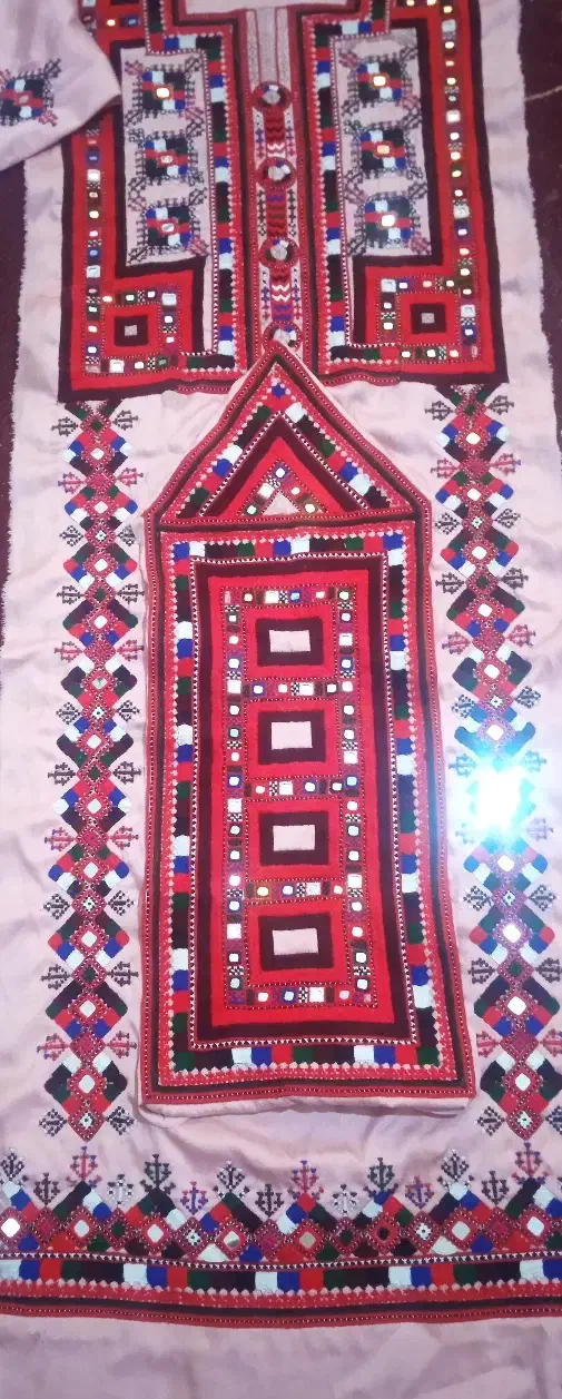 لباس تپه ای|لباس|ایرانشهر, |دیوار