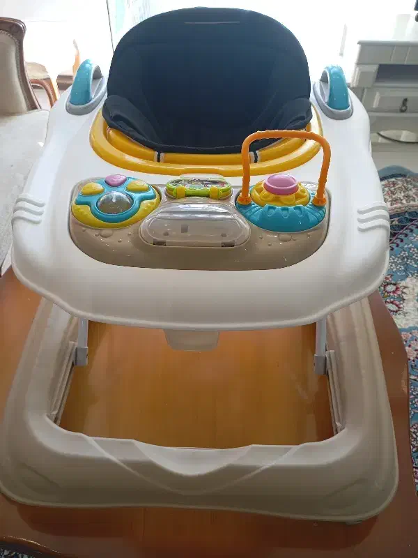 بچه|کالسکه و لوازم جانبی|مشهد, طلاب|دیوار