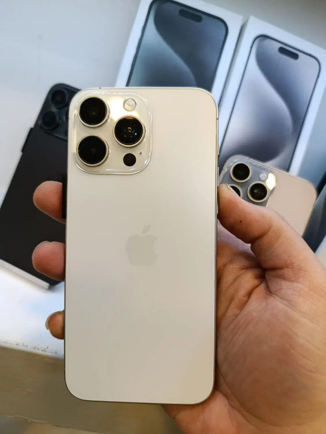 گوشی طرح آیفون 15پرومکس سوپر فول کپی سفارش امارات|موبایل|تهران, نازی‌آباد|دیوار