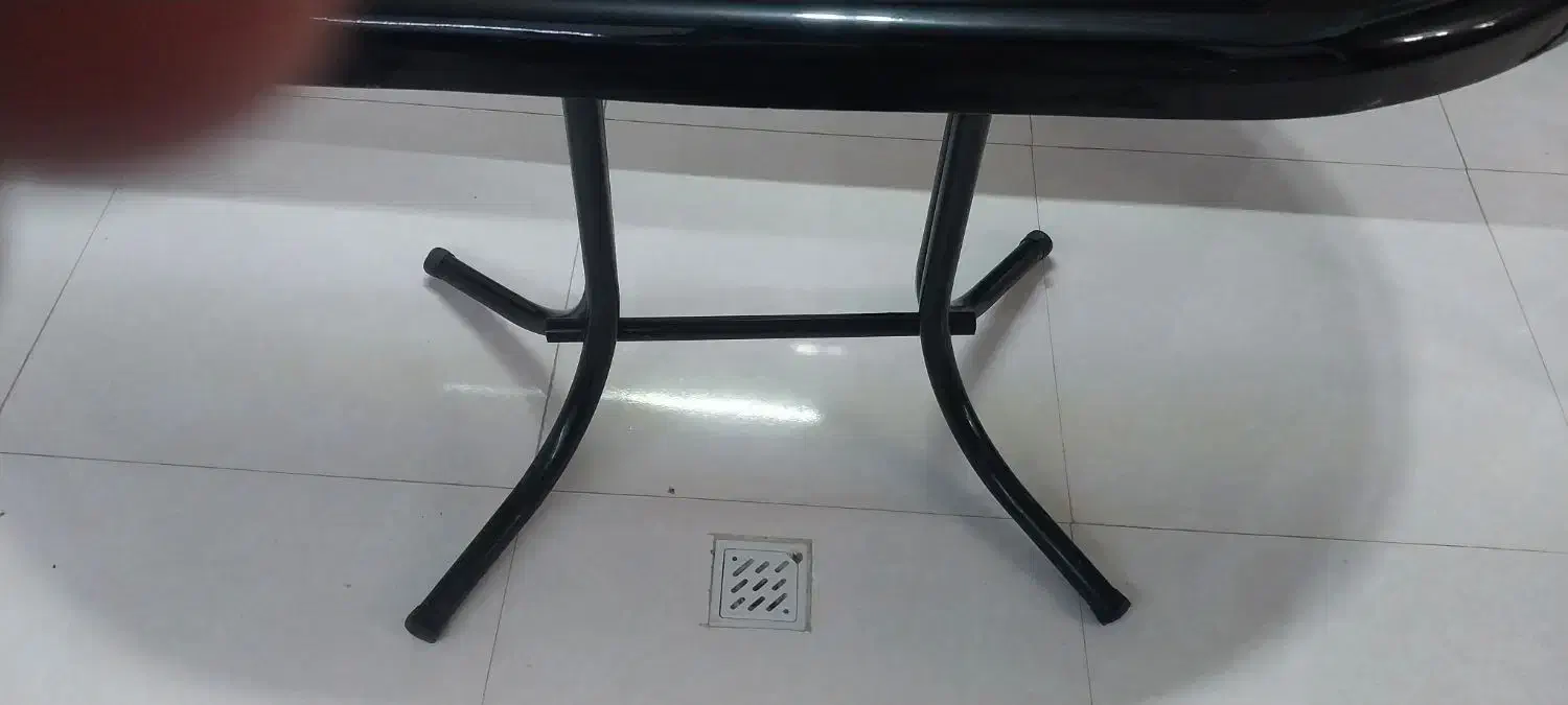 میز|میز و صندلی غذاخوری|اصفهان, آهنگران|دیوار