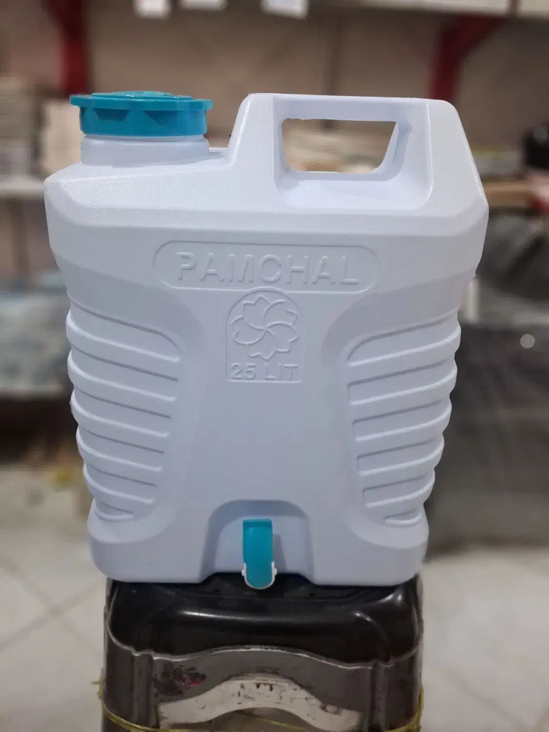 دبه وگالن شیردار|ظروف نگهدارنده، پلاستیکی، یکبارمصرف|تهران, افسریه شمالی|دیوار