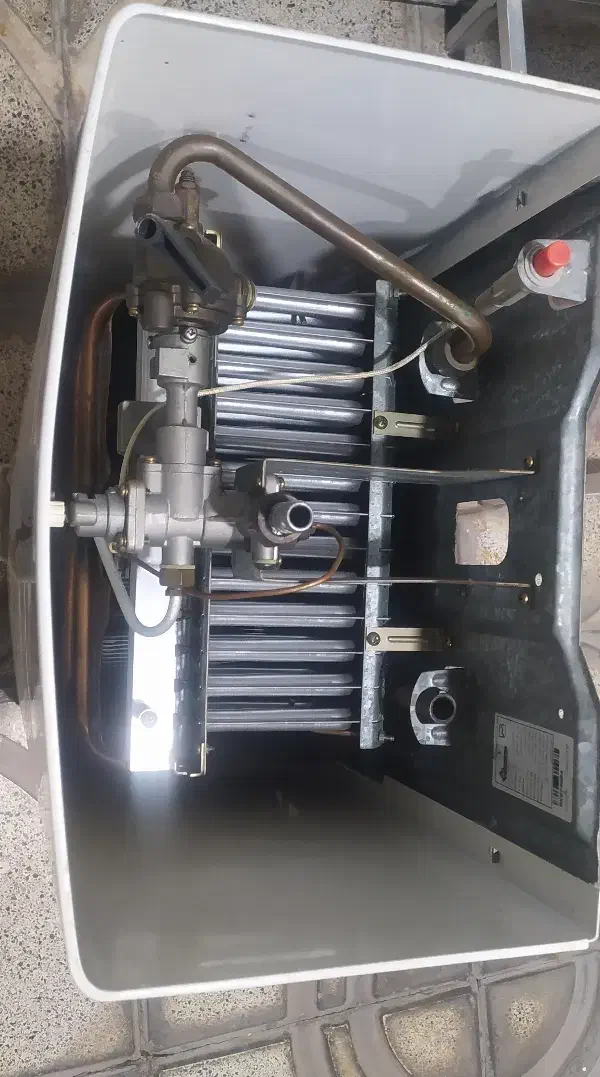 خریدار و فروش ابگرمکن از شهریار و اندیشه در محل|آبگرمکن، پکیج، شوفاژ|شهریار, شهریار|دیوار